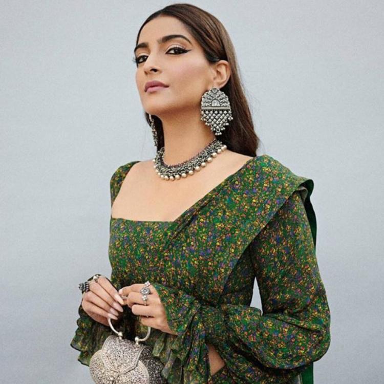 Looking Back In Times When Sonam Kapoor Looked Exceptionally Beautiful In Printed Green Saree - 1