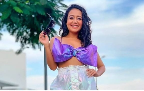 Neha Kakkar Shines In Holographic Bow Top With Holographic Pants - 0