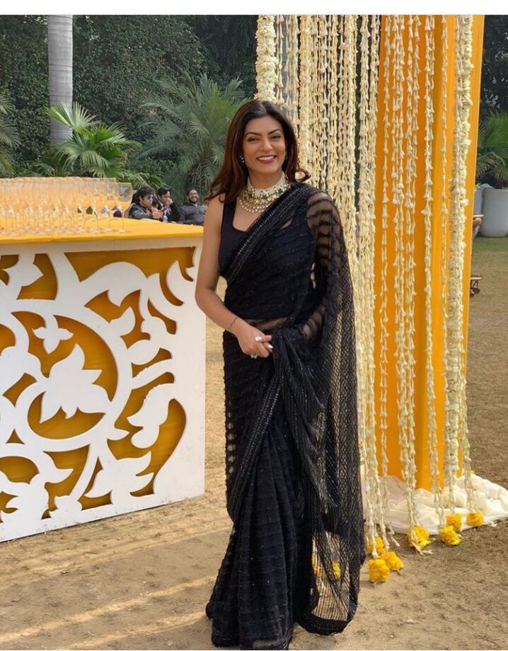 Notch Up Your Saree Looks: Take Cues From Shilpa Shetty To Sushmita Sen For Offbeat Saree Draping Styles - 4