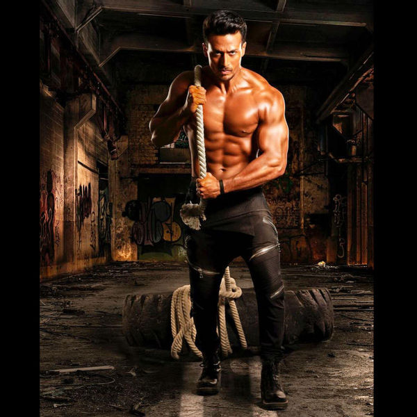 Perfect Abs!! Take Cues From John Abraham, Arjun Rampal To Tiger Shroff For Perfect Fitness - 2