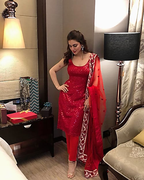 Regal Looks Of Shraddha Arya In Red Ethnic Wear, Have A Look - 3