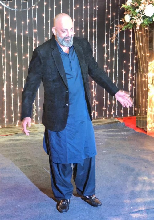 Sanjay Dutt and his stunning looks in suits - 1