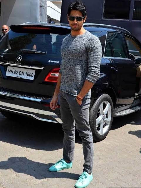 Sidharth Malhotra & Kiara Advani’s lifestyle, car collection photos REVEALED - 1