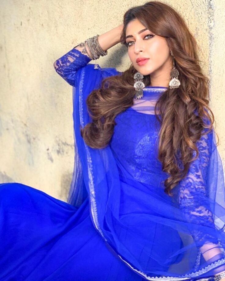 Sonarika Bhadoria Looks Amazing In Blue Dress, Pictures Are Here - 1