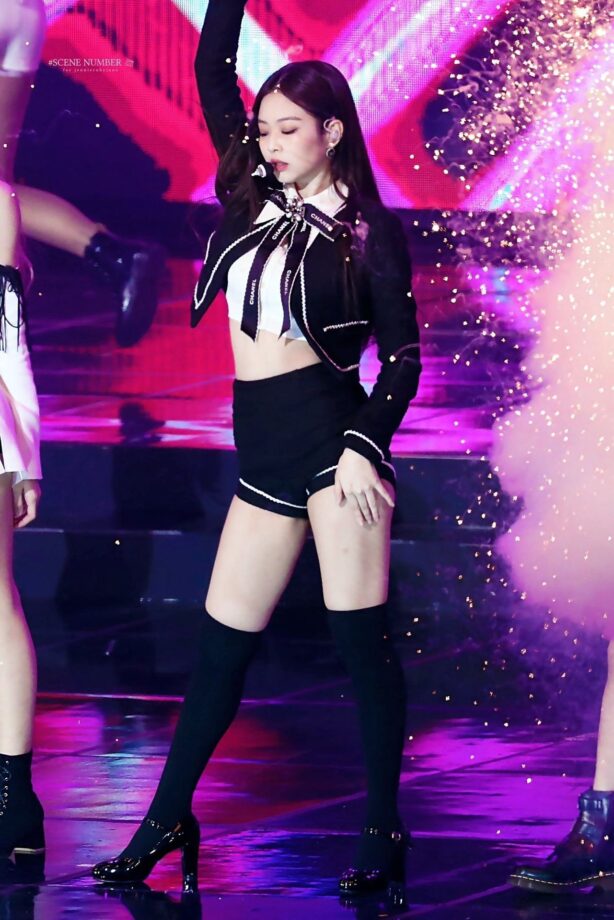 Jennie’s Looks In Mini Outfits Are So Fascinating That Fans Can’t Stop Drooling, See Here - 4