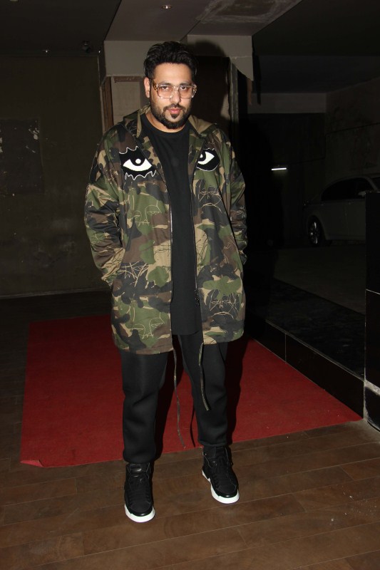 These Pictures Show Badshah’s Love For Oversized Outfits, Have A Look - 0