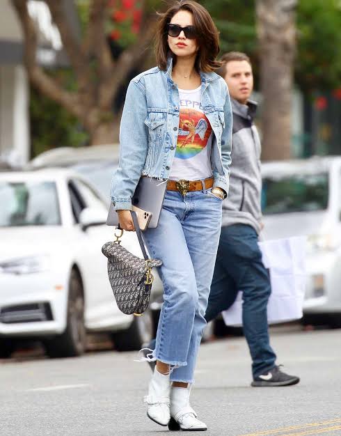 Times When Eiza Gonzalez Looked Fashionable As She Stepped Out In Casual Outfits - 0