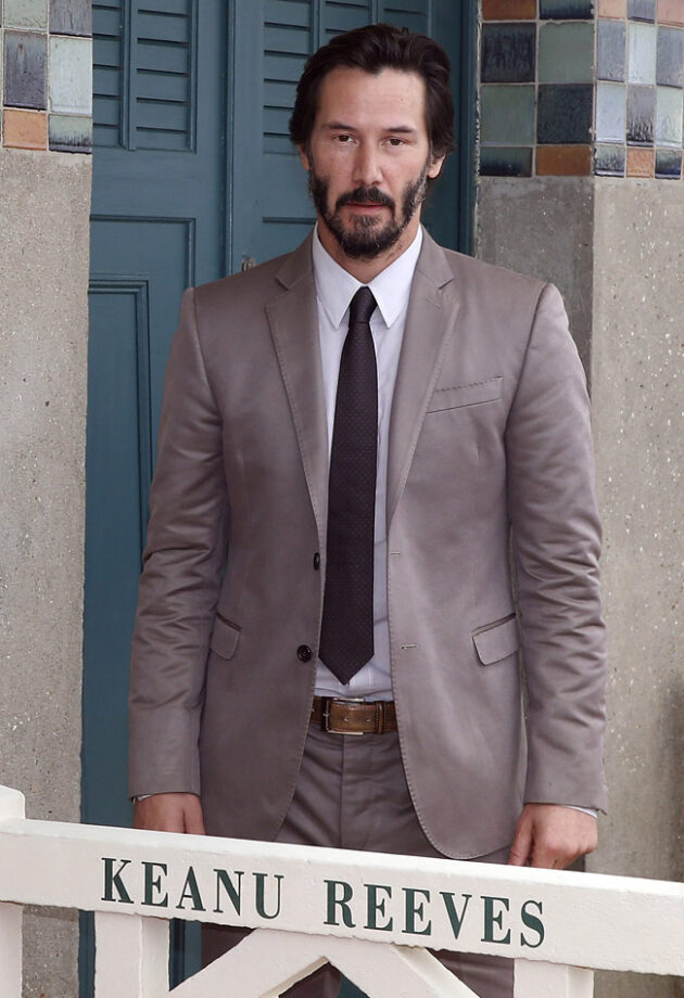 Want To Look Dashing? Make Impact With These Keanu Reeves Suit Looks For Pro Impact - 1