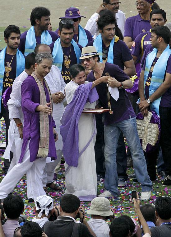 What Did Shah Rukh Khan Say When A Fan Asked Him About KKR Winning IPL 2021? - 0