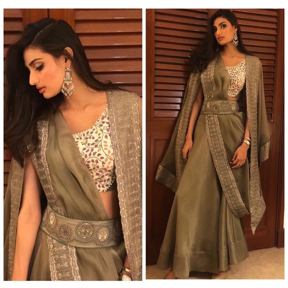 Which 3 Indian Wear Looks Of Athiya Shetty Made You Fall In Love With? - 1