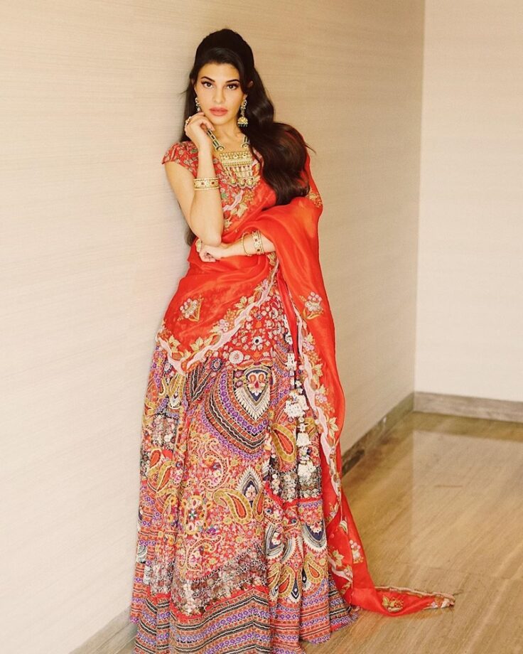 Which Avatar Of Jacqueline Fernandez In Ethnic Wear Wins Your Heart? - 3