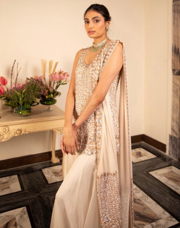 Which Look Of Athiya Shetty In Manish Malhotra Outfits Would You Opt For? - 1