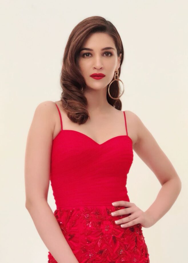 Which Red Looks Of Kriti Sanon Are Your Favourite? - 2