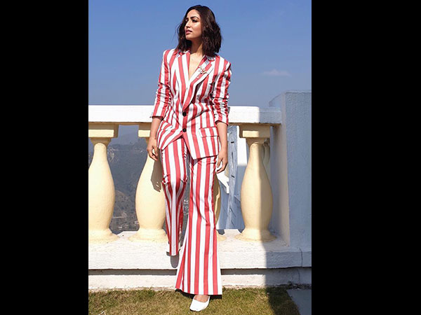 Yami Gautam In Solid Colour Vs Striped Pantsuit? Which Look Is Your Fav? - 1