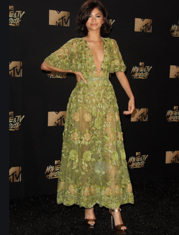 Photo: A Look Back At Zendaya’s Most Iconic Chic Looks That Prove She Is The Gen-Z Red Carpet Queen - 7