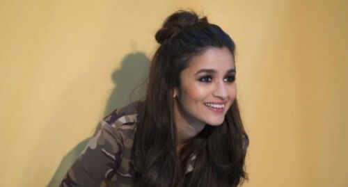 Ananya Panday Vs Alia Bhatt: Who rocks the easy-to-go bun hairstyle? - 2