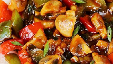 Are You Craving For Spicy Food? Make This Spicy Mushroom Chilli At Home