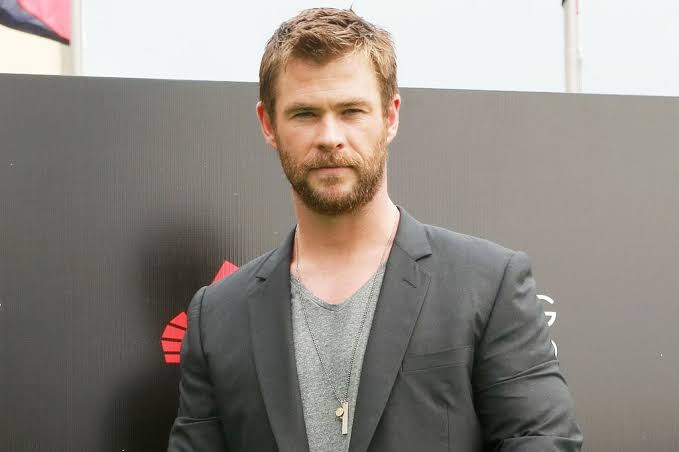 Best Jacket Looks Of Heartthrob Chris Hemsworth To Look Striking - 9