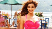 Beach Babe: Ace the bodycon pink short dress look like Disha Patani, make men fall in love