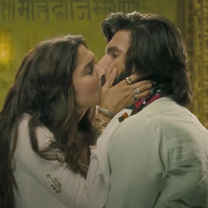 Best Kisser: Bold Kisses Of Ranveer Singh On Screen: Have A Look Here - 1