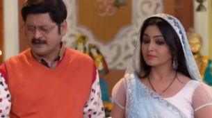 Bhabhiji Ghar Par Hai Written Update Ep 1649 4th October 2021:  Tiwari opens a Cyber Cafe