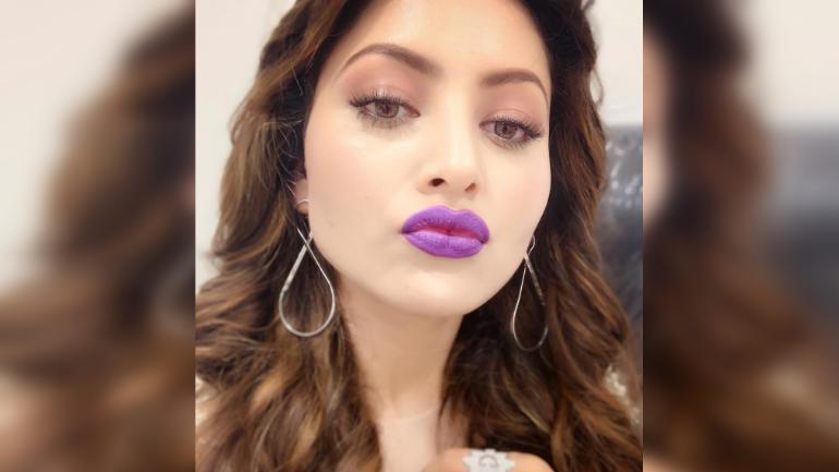 Bold looks: Urvashi Rautela and Aishwarya Rai’s these bold lipstick looks are worth taking inspiration from - 2