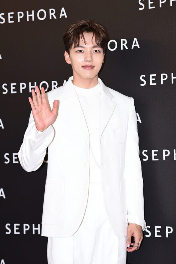 Chang Kiha Vs Yeo Jin Goo Vs Kim Soo-Hyun: Who Has The Most Panache Fashion Sense? - 2