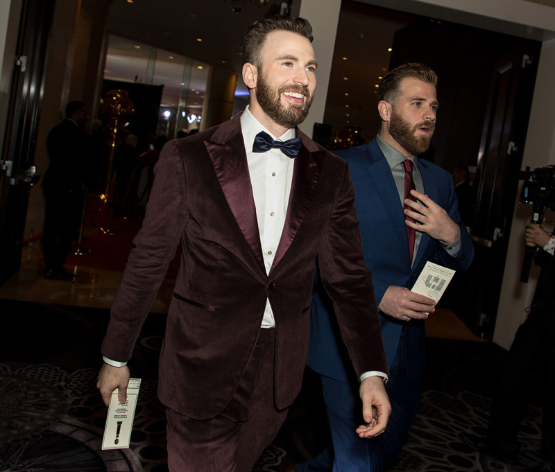 Chris Evans And Henry Cavill Suit Looks To Impress The Gorgeous Bridesmaid This Wedding Season - 1