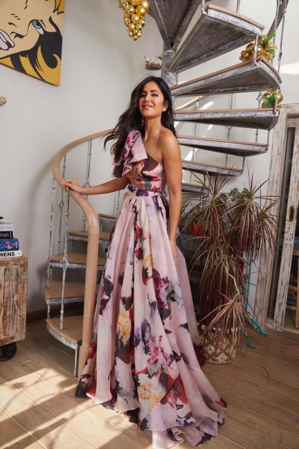 Deepika Padukone Vs Katrina Kaif: Which Bollywood Diva Rocked The Pastel Pink Floral Dress? - 1