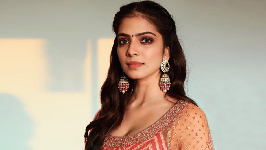 Earrings Are Beautiful: Take Cues From Samantha Akkineni, Keerthy Suresh, And Malavika Mohanan To Make A Statement Entry In Earrings - 4