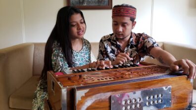 Indian Idol Season 12: Arunita takes Harmonium training from Pawandeep