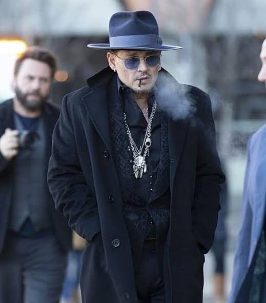 Johnny Depp And His Experiments With Fashion - 1