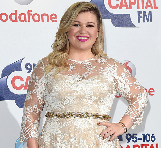 Flab To Fit: Kelly Clarkson’s Hot Body Transformation Will Shock You - 0