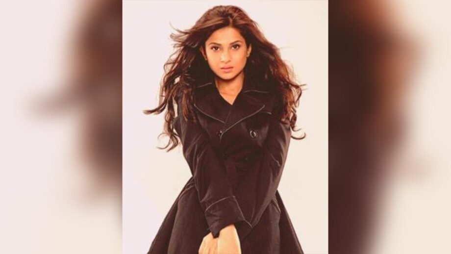 Short To Long Hair: Jennifer Winget’s Perfect Guide To Ace Any Hairstyle - 0