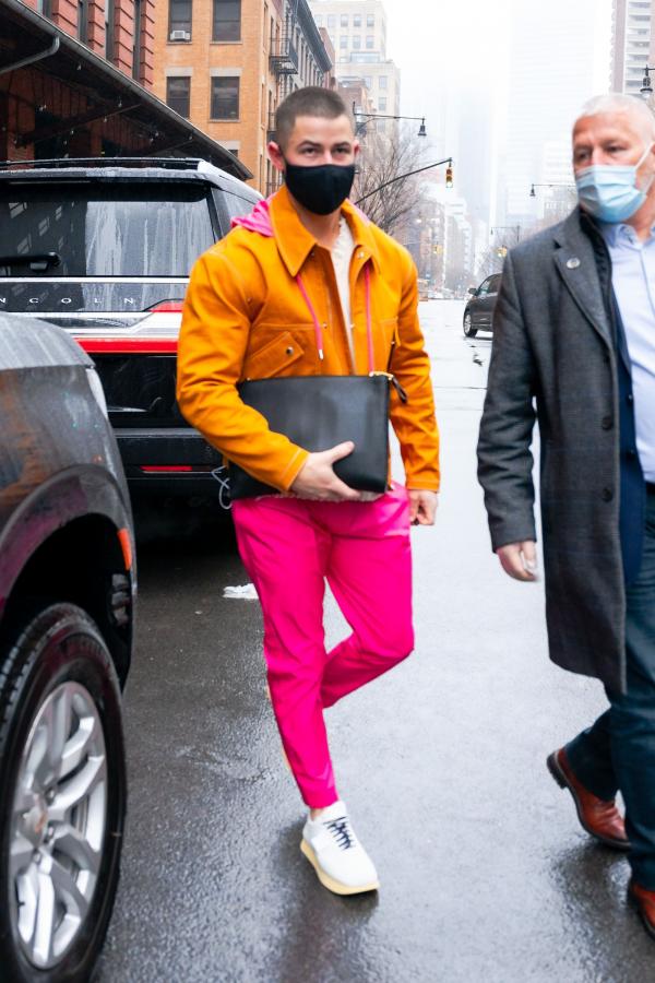 Ranveer Singh Vs Nick Jonas: Who According To You Styled The Pink Pants In The Most Remarkable Way? - 1