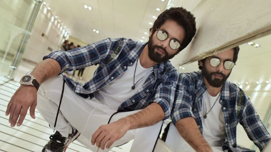 Shahid Kapoor Vs Ranbir Kapoor: Who Rocks The Outfit Game Effortlessly In Flannel Shirts? - 1