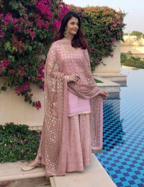 Sharara Looks Of Aishwarya Rai To Look Picture-Perfect On Weddings - 0