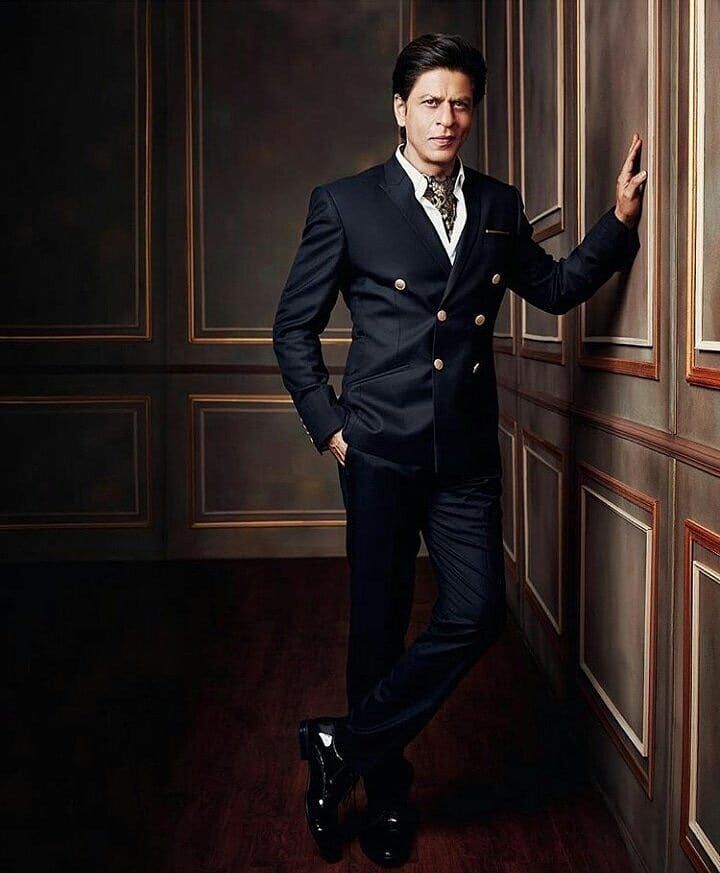 From Shah Rukh Khan To Akshay Kumar: Hot Bollywood Actors In Striking Suits - 0