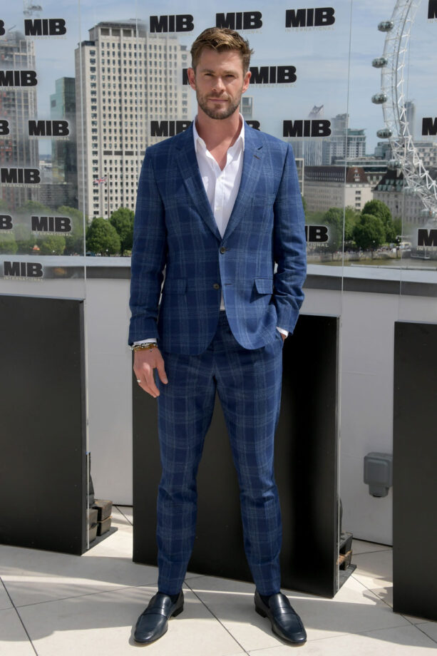 Want To Uplift Your Looks At A Wedding? These Suit Looks Of Chris Hemsworth Are Goals - 2