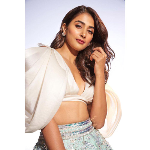 Want To Wear Something Extraordinary To The Wedding: These 3 Two-Piece Outfits Of Pooja Hegde Is All That You Need - 2