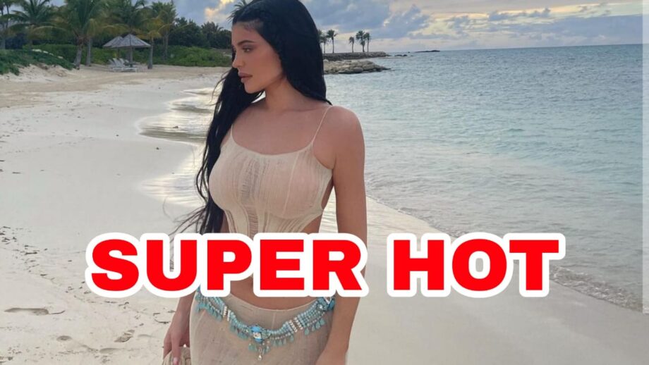 What A Hottie: Kylie Jenner burns the beachwear fashion game in her latest hot photo, fans go bananas 397840