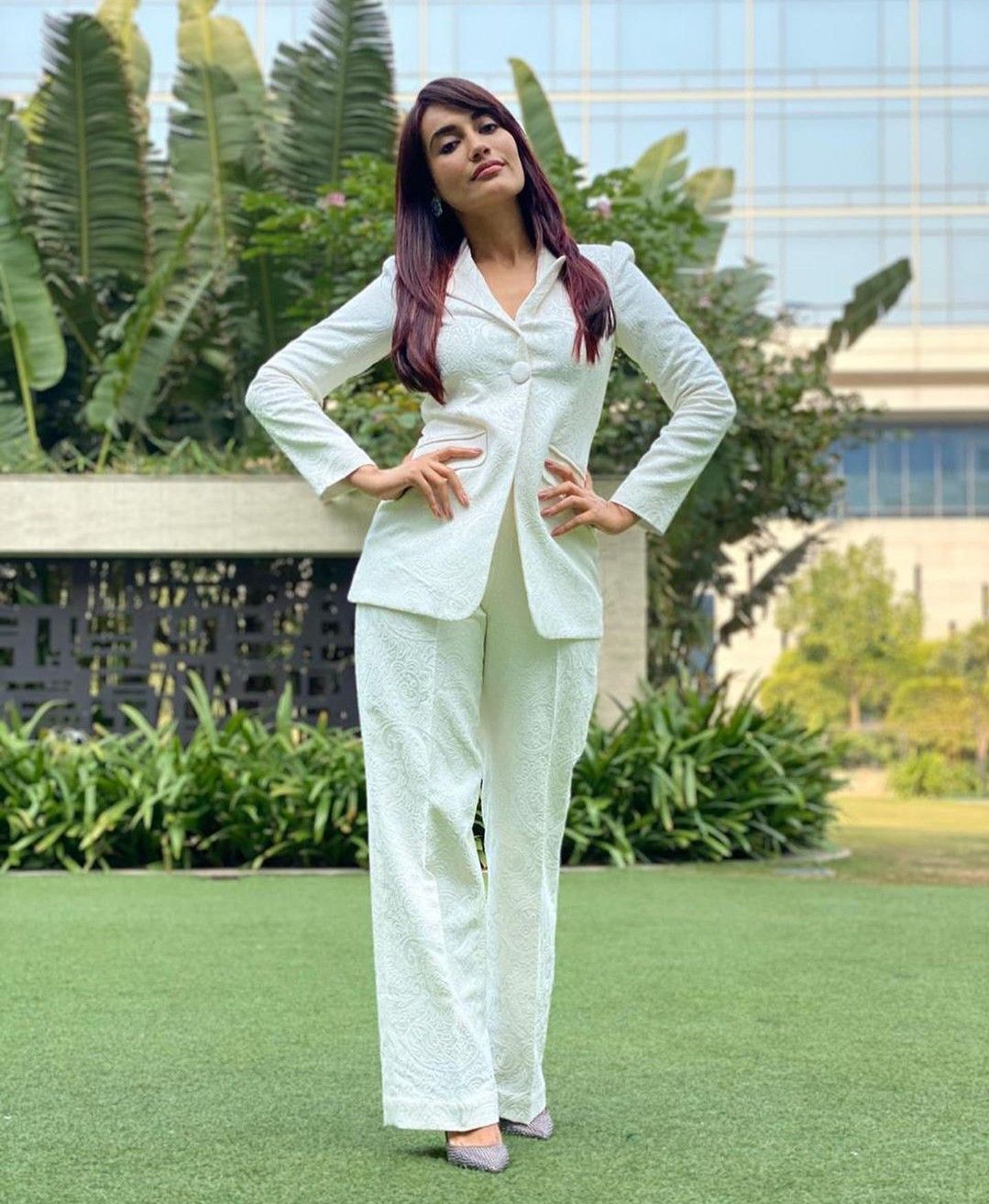 Zoya Aka Surbhi Jyoti: Your Perfect Guide To Ace Formal Shirt Look 854518