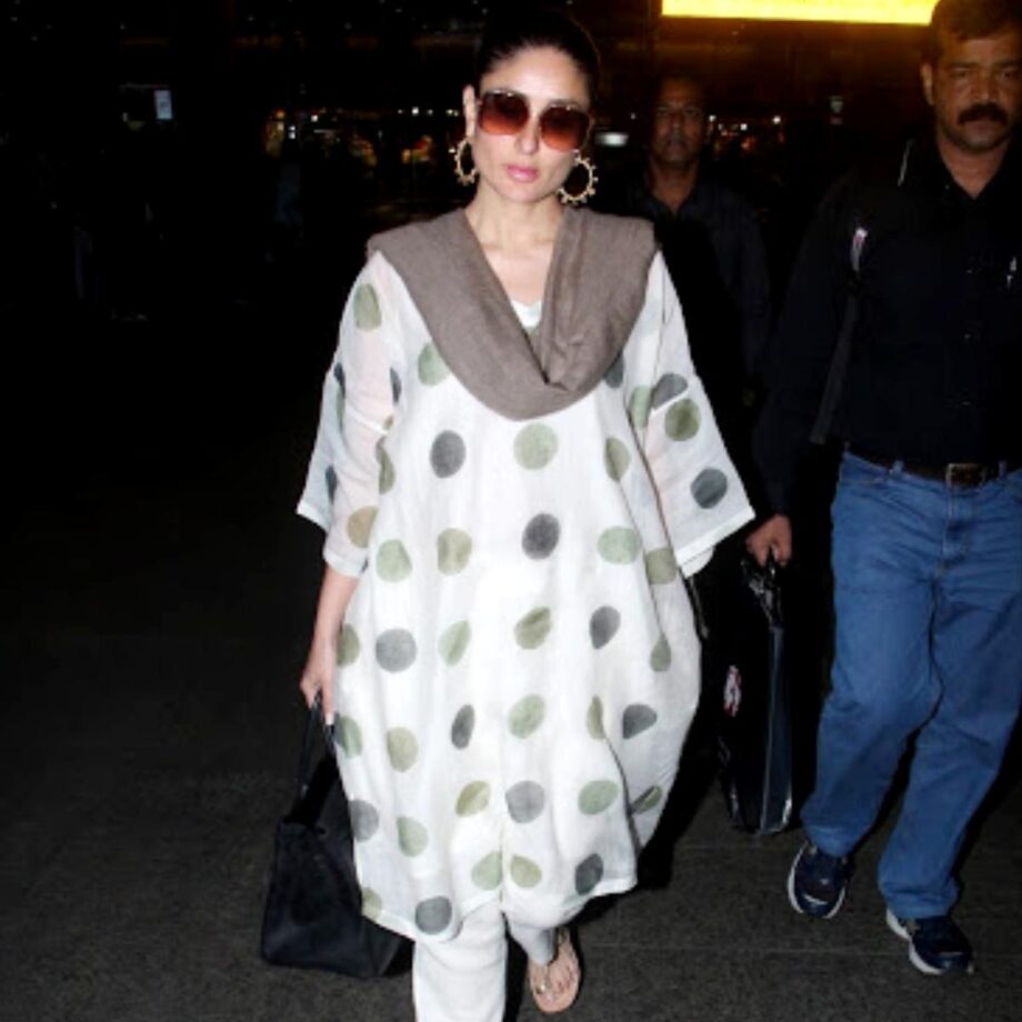 5 Must-Have Dupattas From Kareena Kapoor’s Wardrobe To Glam Up Any Boring Kurta - 4