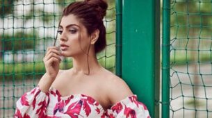 Akanksha Puri in tears, find out why