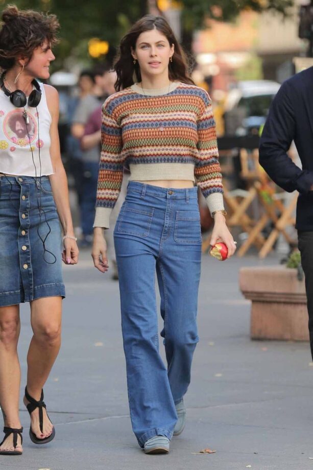 Fashion Deals: Alexandra Daddario’s Street Style Fashion Look Has Our Hearts! - 3