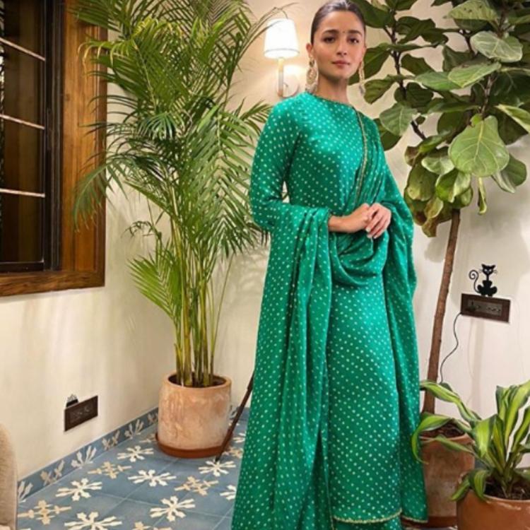 Alia Bhatt’s Green Glam To Top The Glamour Game - 0