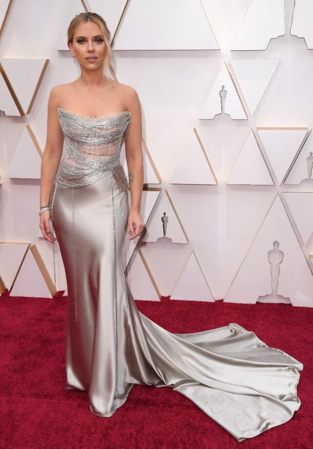 The Silver Glimmer Fashion: From Angelina Jolie To Scarlett Johansson - 0