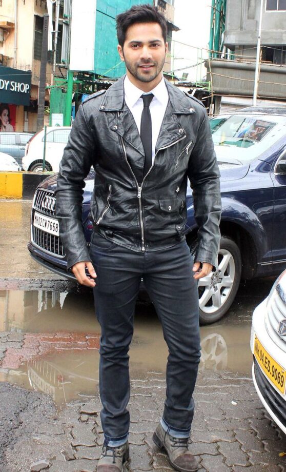 Best Jacket Looks Of The Heartthrob Varun Dhawan To Look Striking - 1