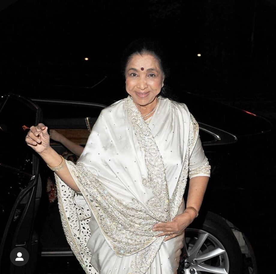 Best Sarees Of Asha Bhosle From Her Instagram Handle Are Here: Pictures Here - 3