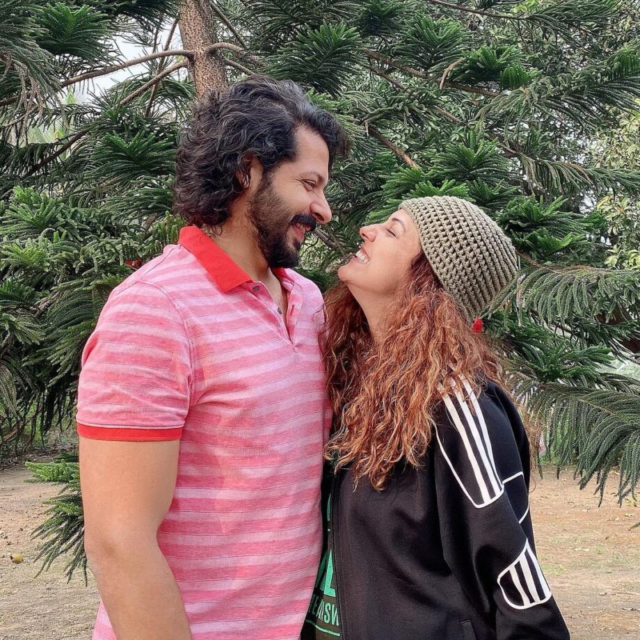 Cute Moments Caught On Camera: Visuals Of Neeti Mohan & Nihar Pandya Are Heart-Melting - 1